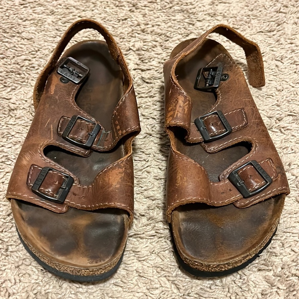 NAOT men’s leather sandles.
